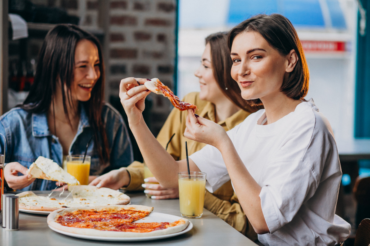 Não consegue socializar no trabalho? Veja 5 dicas que funcionam e ganhe a simpatia dos colegas! 