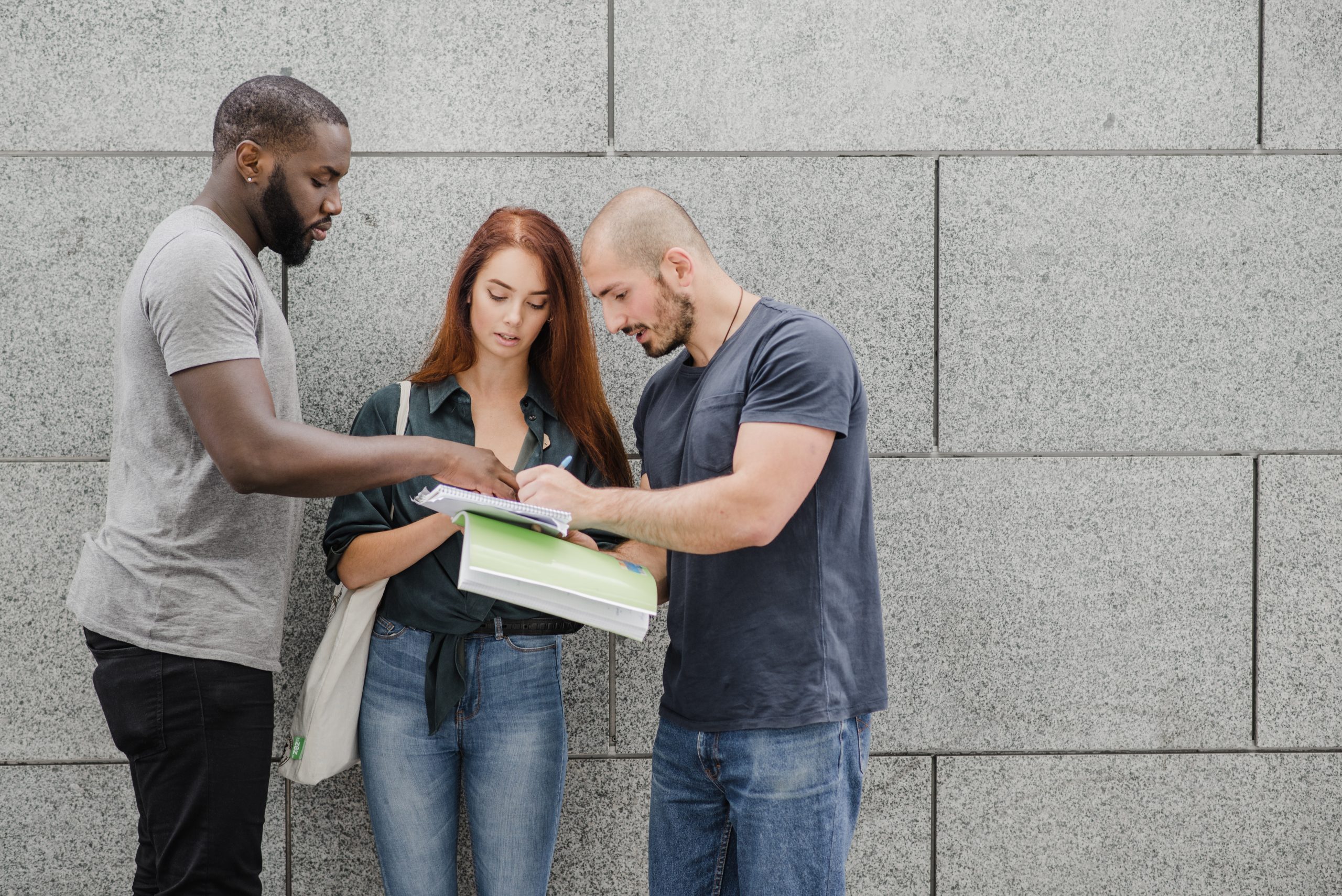 Através do PROUNI, os estudantes podem ingressar em programas de ensino superior.